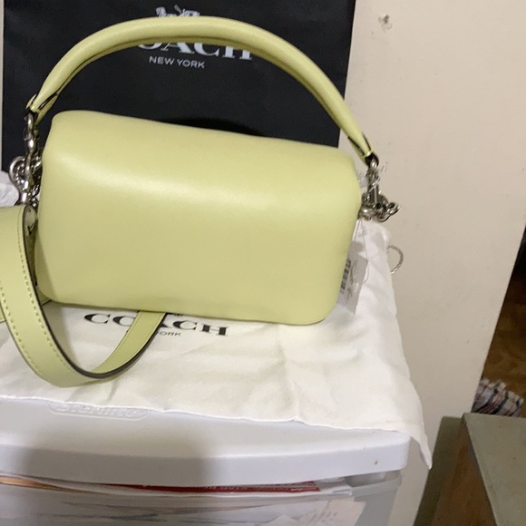 Coach Tabby shoulder bag 18 in Pale lime pillow leather - Picture 5 of 15